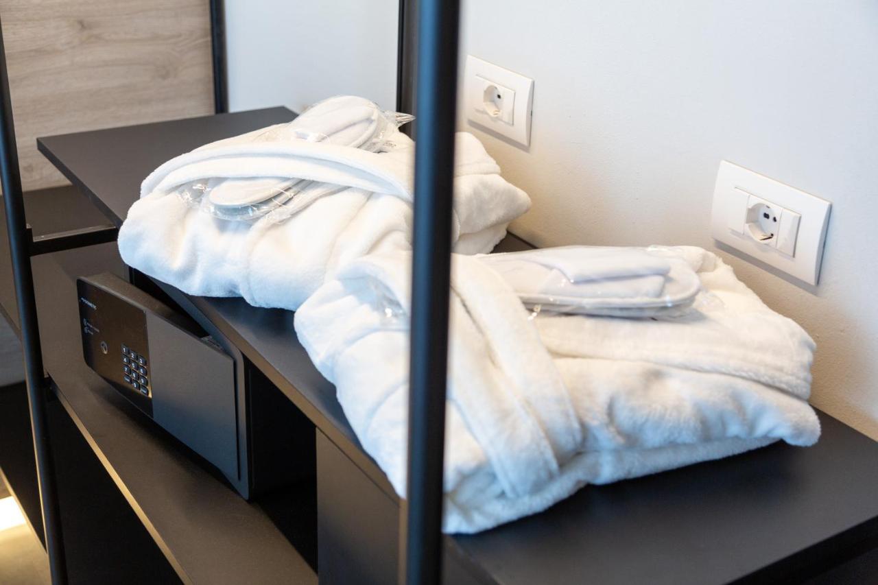 Goti Hotel Torbole Sul Garda Екстер'єр фото