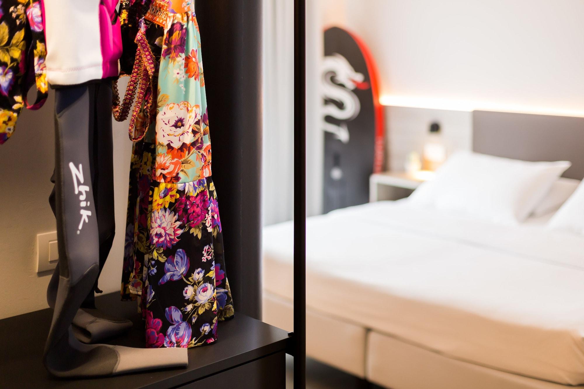 Goti Hotel Torbole Sul Garda Екстер'єр фото