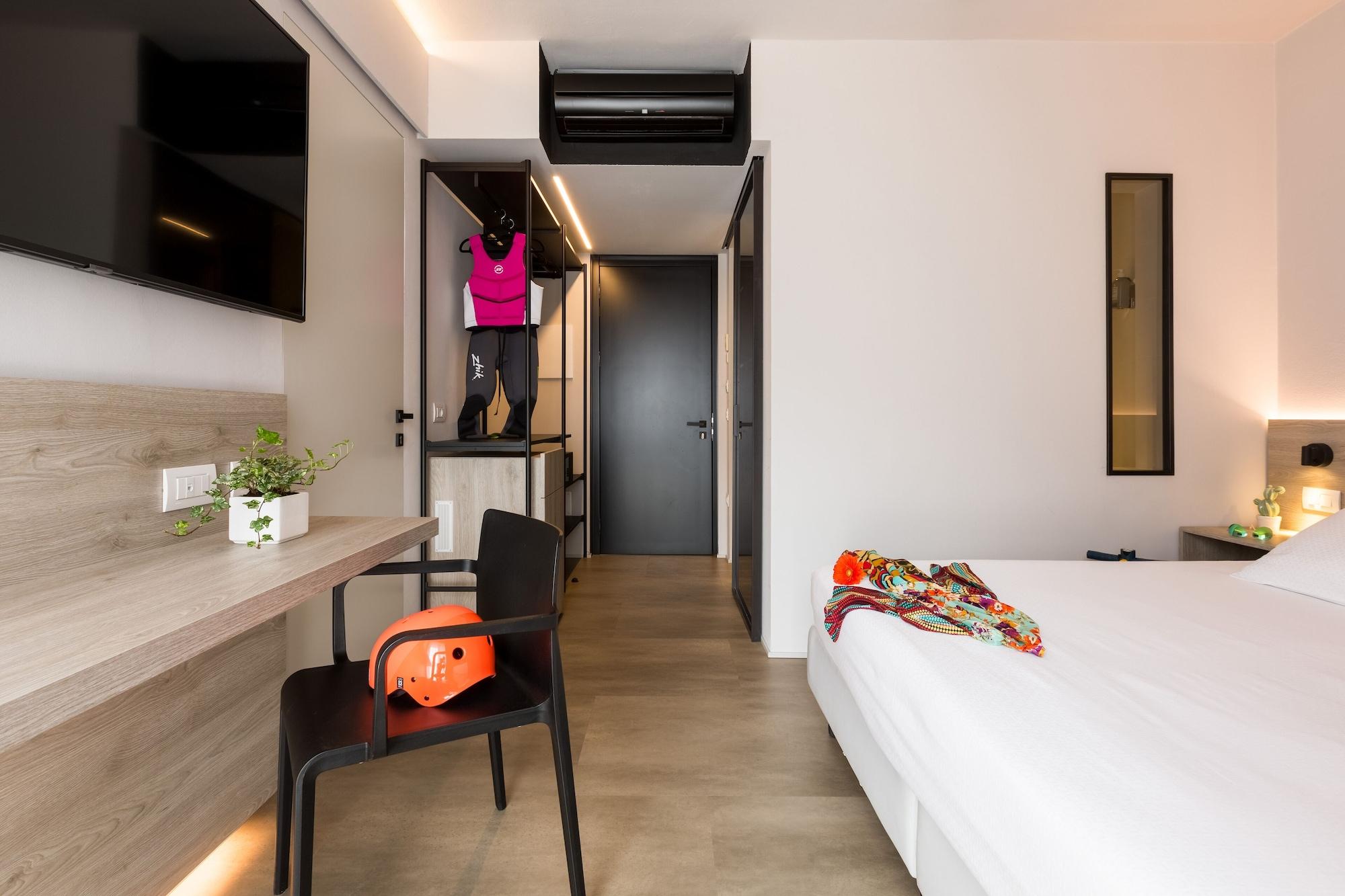 Goti Hotel Torbole Sul Garda Екстер'єр фото