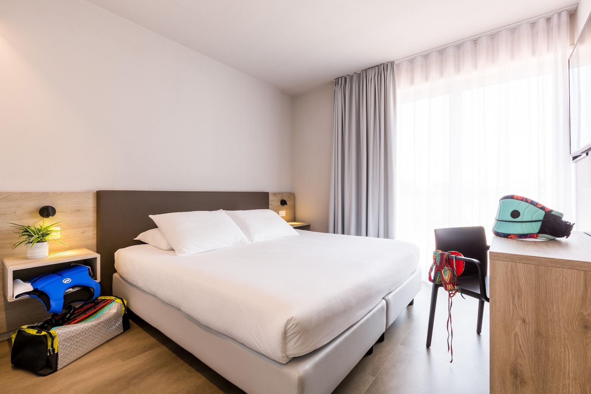 Goti Hotel Torbole Sul Garda Екстер'єр фото