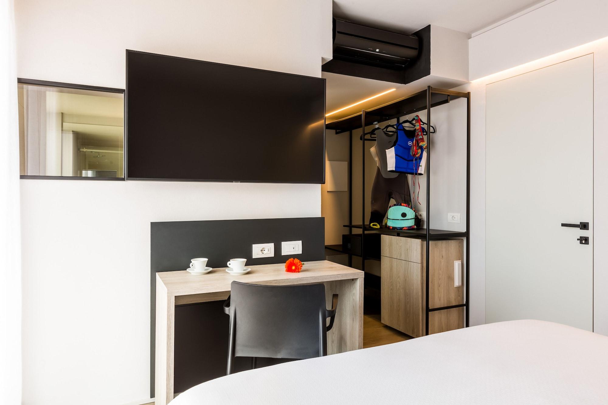 Goti Hotel Torbole Sul Garda Екстер'єр фото